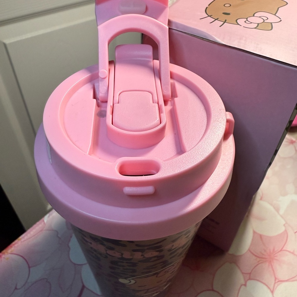 Hello Kitty Leopard Print Stainless Steel Travel Mug + Straw - Picture 4 of 6